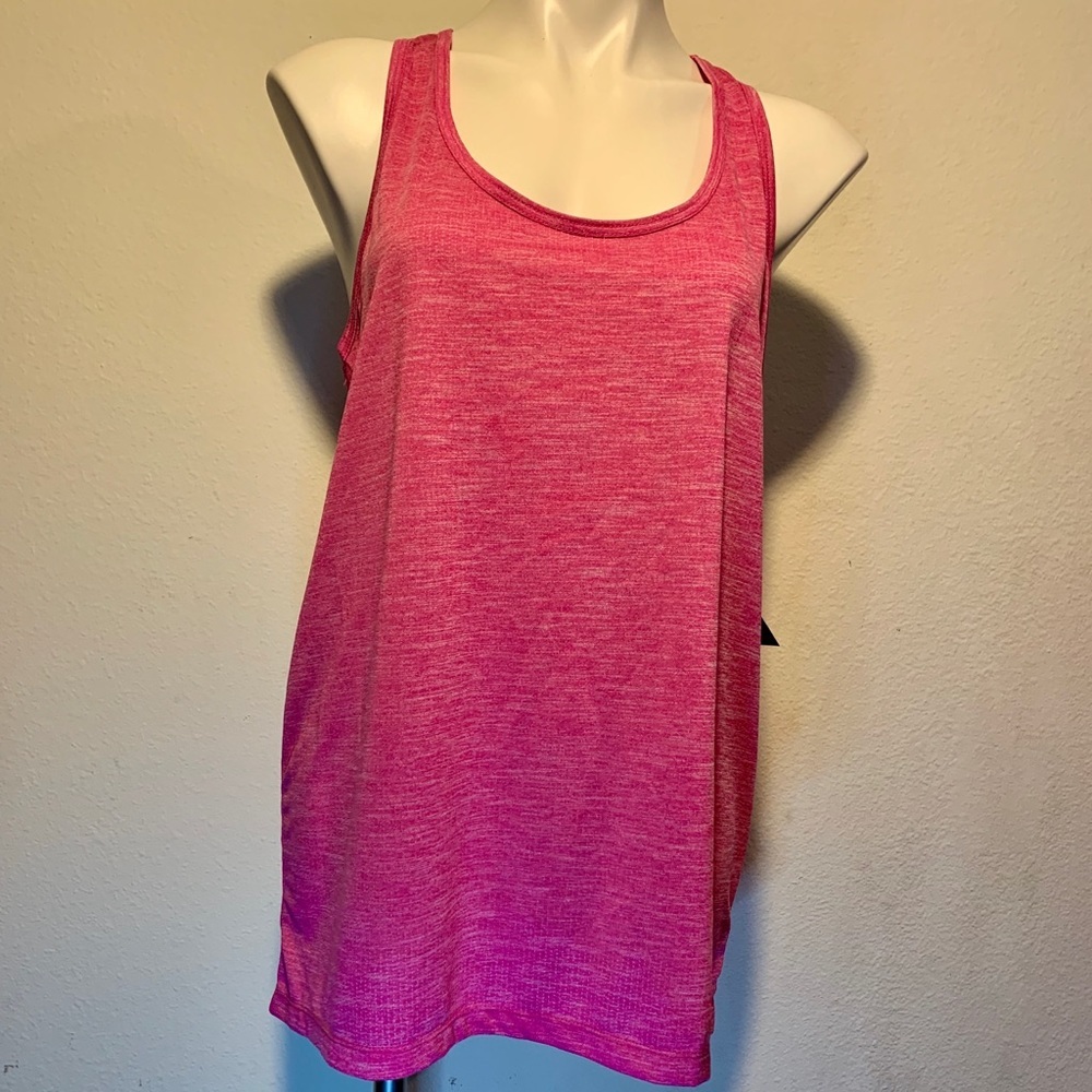 ✅ Active wear shirt